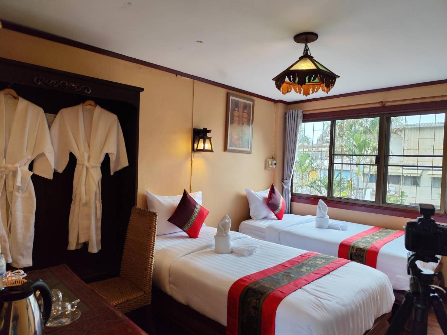 S.K. House 1 Hotel Chiang Mai Exterior photo